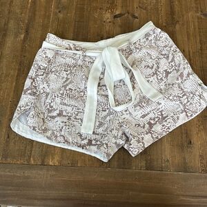 Robbi and Nikki Shorts, white, grey, snake print, neutral, pleated front, loose